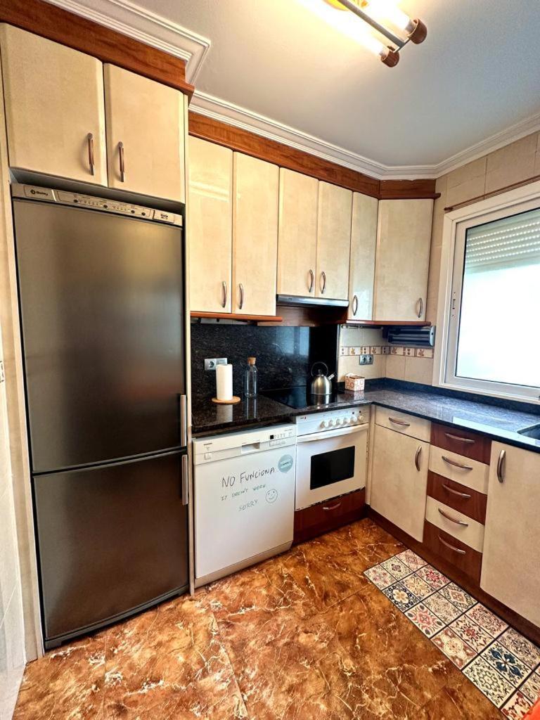Apartamento Soleado Para 8 Personas En Santoña Cameră foto