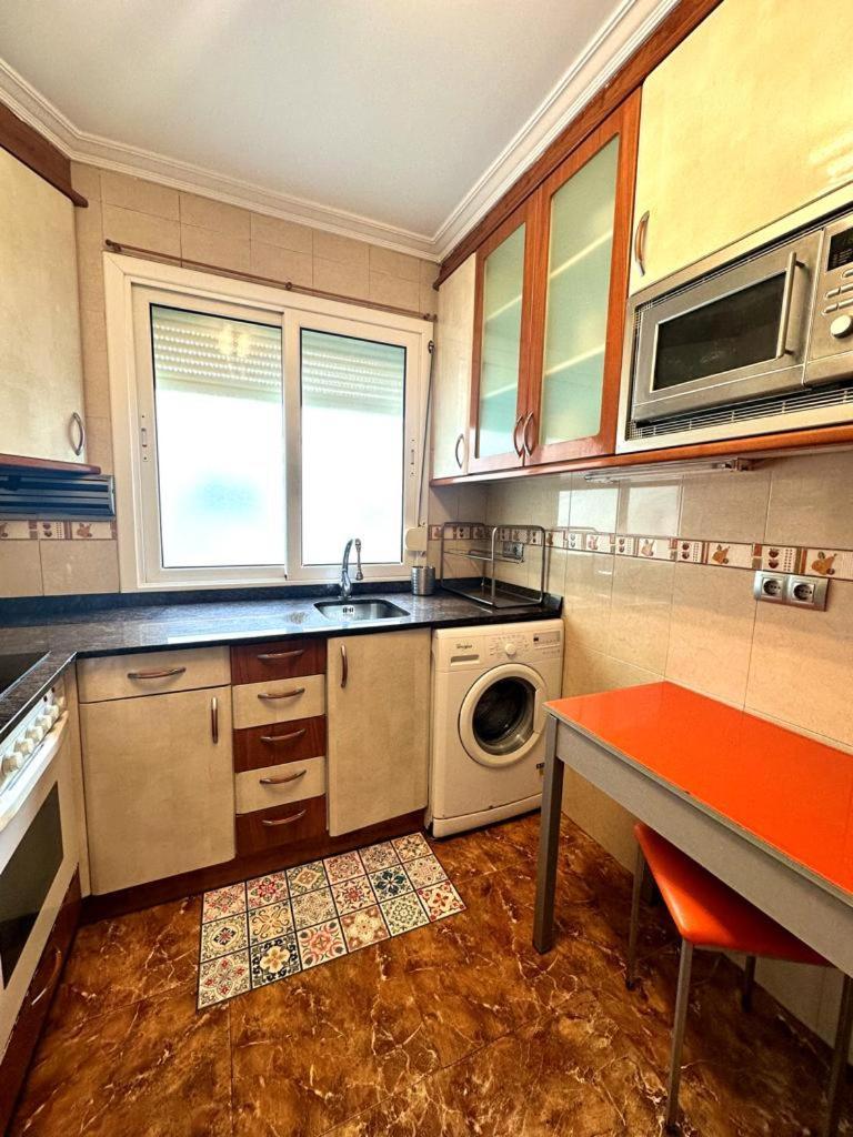 Apartamento Soleado Para 8 Personas En Santoña Exterior foto